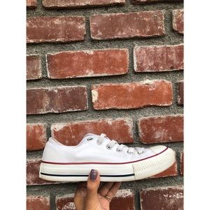 Converse Chuck Taylor All Star Low Top Sneakers